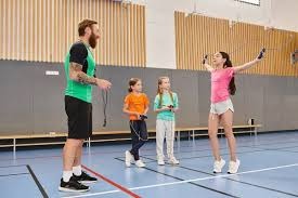 2025 G-Power数娱节在南京路开幕，多项首发首秀亮相