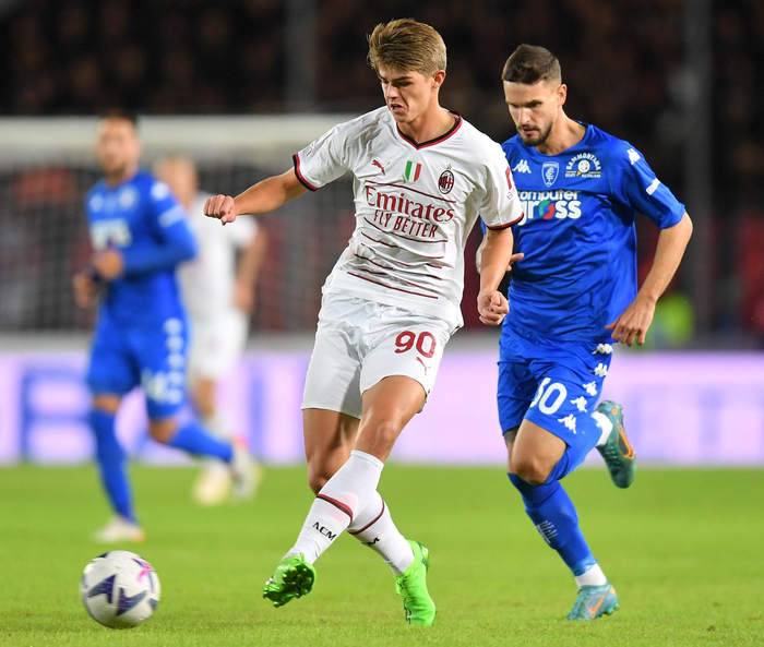 激烈的足球 激烈的足球