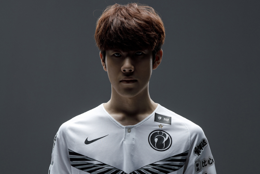 在这项比赛 在这项比赛