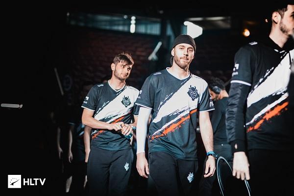 同样因为战 同样因为战