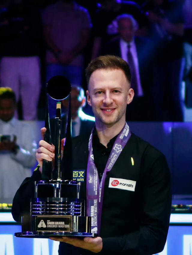 媒体人甚至 媒体人甚至